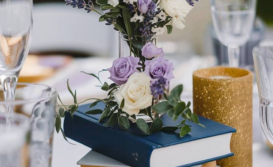 25 Easy Table Centerpiece Ideas You’ll Absolutely Love